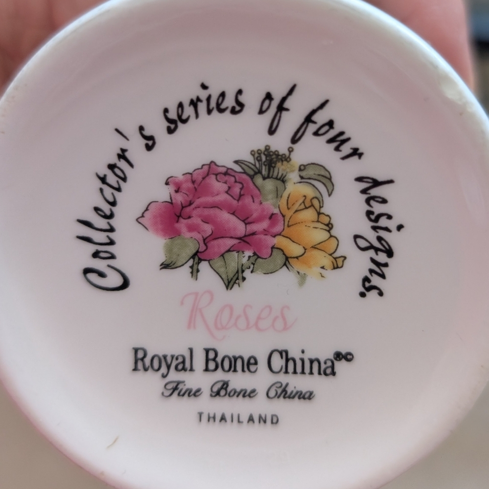 Royal Canterbury Fine Bone China Mug Green Rose Floral Pattern Vintage Tea Coffe - Picture 4 of 6